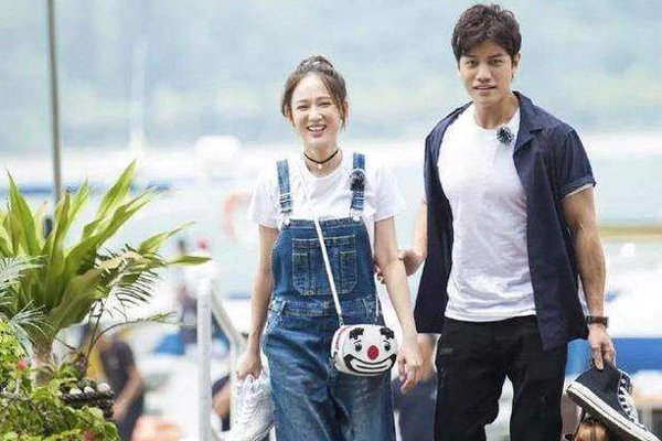 ���Ƕ����ѵ�����˭ ���������ѱ��Լ�С��10��