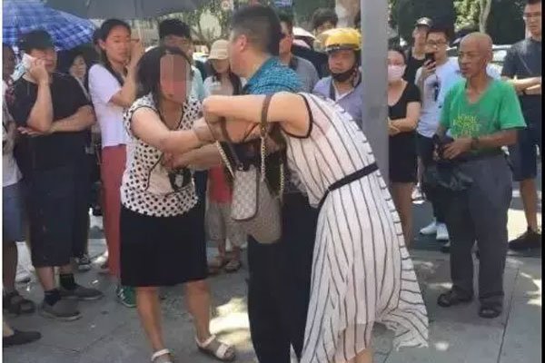 С�������ֺ��ǻ����� �ػ����Լ����Ĳ�����㸶������