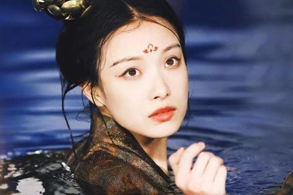 ����Ƭ��һ�ζ���Ǯ ���ݸ���һ�ָ߼�����Ȼ�Ǹ߼���