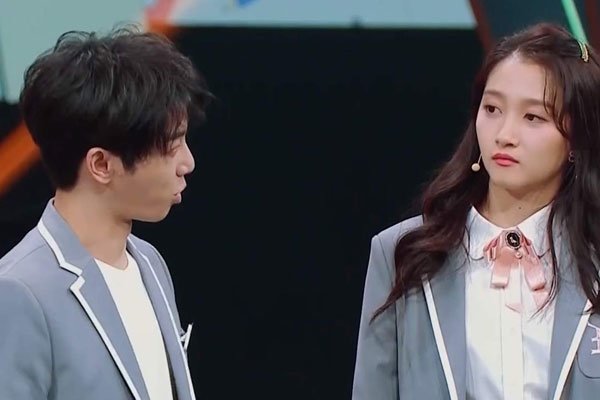 �������Ů����ͼƬ ���ţ����˻��ڻ��ļ�����