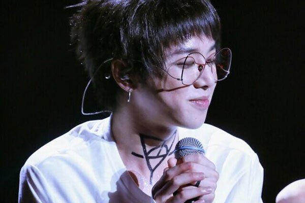 �������Ů����ͼƬ ���ţ����˻��ڻ��ļ�����