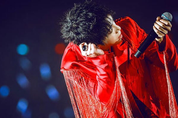 �������Ů����ͼƬ ���ţ����˻��ڻ��ļ�����