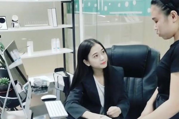 ������������ϴ�ҵ ���ߵĽ��û������Ŷӳ���