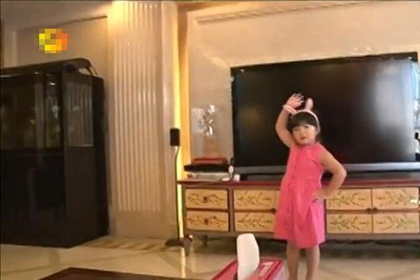 ����Ů��һ���»�����Ǯ ����������Դ����ʲô�ط�