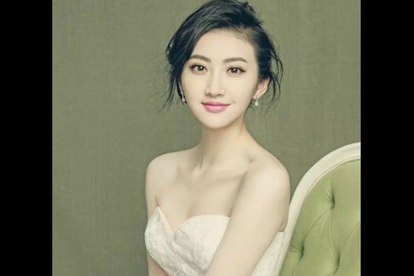 ����ɾ�����˵���Ƭ ���ϴ������й�ϵҲɾ����