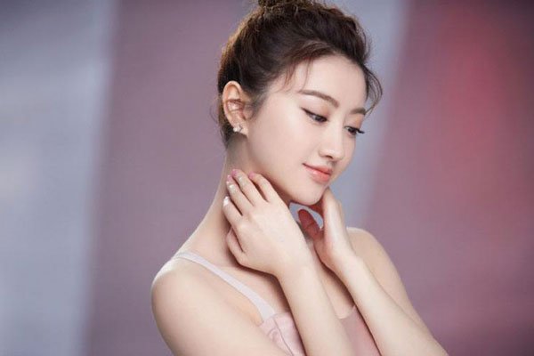 ����ɾ�����˵���Ƭ ���ϴ������й�ϵҲɾ����