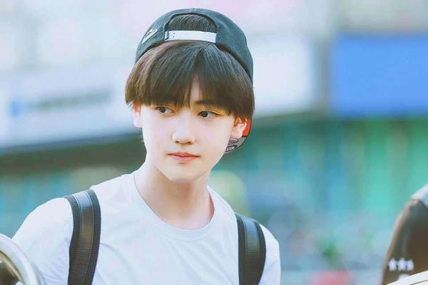 焉栩嘉个人资料介绍 进入中戏公司为何不重视