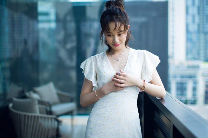 蓝盈莹是富二代出身? 出生在一个畲族的商人家庭