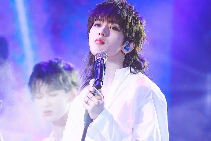 蔡徐坤真名叫什么 曾经的名字叫做蔡泽坤