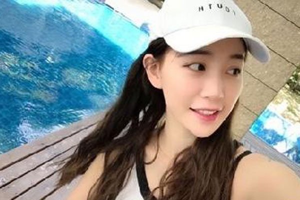 ţ���ĵ�Ů������ѩӭ? �ѵ�����һ�����ȶȵ�Ϸ