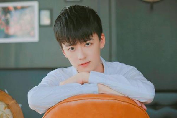 ţ���ĵ�Ů������ѩӭ? �ѵ�����һ�����ȶȵ�Ϸ