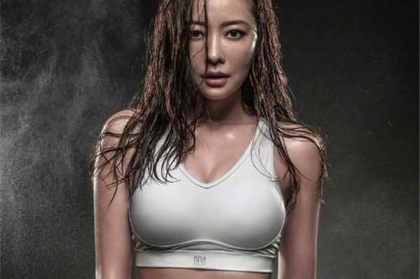 熊黛林4p事件是真的吗 黄毅清把听说当真的批判熊模特