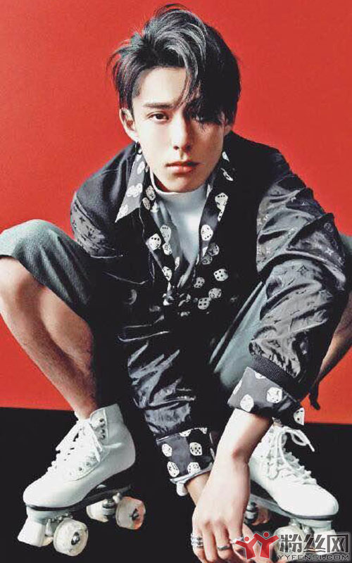 王鹤棣的女朋友刘艺? 鹤棣演技很尬,但我是颜狗