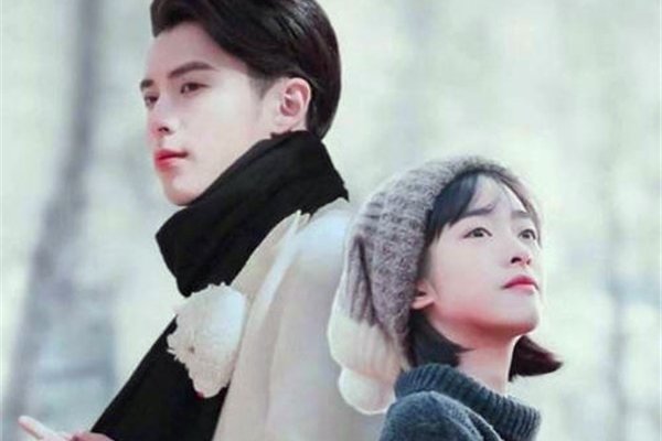 ���º��������ʲô��ϵ �����������º������û������