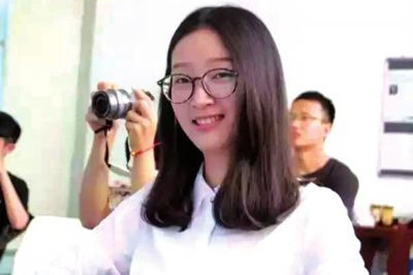 ��Өӱ��ͷ­�����ҵ��� �ӷ�ץ����Ϊ�����˵ʬ������