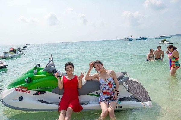 ��Ů��ȥ̩�����α��½�ͷ ̩�����ν�ͷ�¼���Ѱ�����