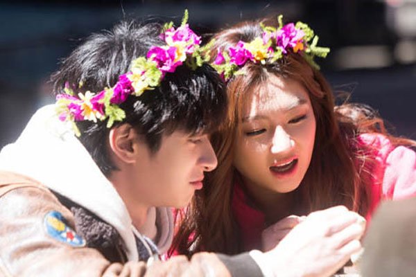 �μ�����������ʵ��һ������ ���������İ���ο