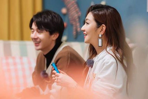 �μ�����������ʵ��һ������ ���������İ���ο