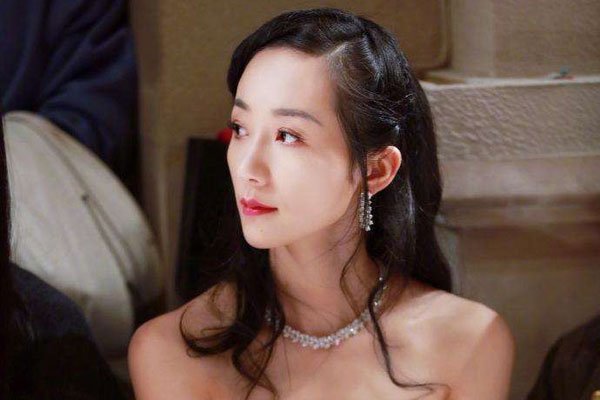 ��ѩ�Ϲ���˭ �����Ͻ������ɶ������