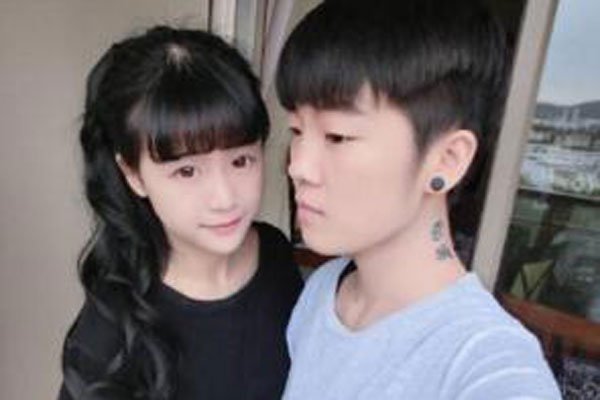 �������������ڵ�˭�Ĵ� ͦ�崿��Ů���������³�������