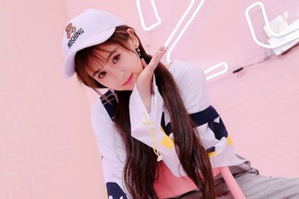 �������������ڵ�˭�Ĵ� ͦ�崿��Ů���������³�������