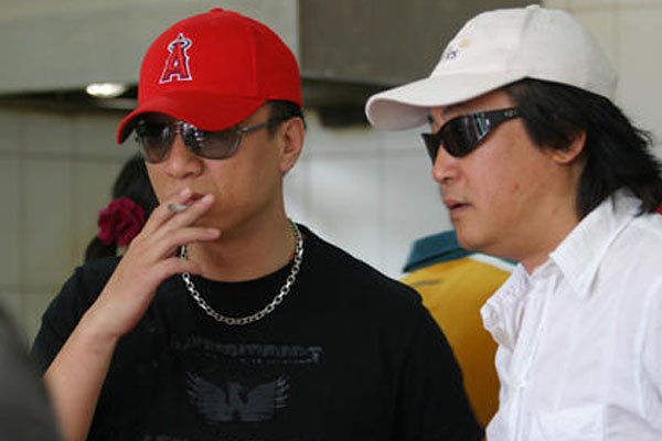 孙红雷有几任老婆 暗恋巩俐没结果如今结婚