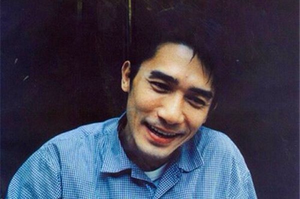 ����ΰ���������й��� ɫ����˹�İ�������Ӻ�����