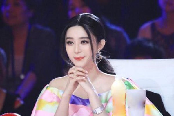 �����������������ռ��� ��Ⱦ�����������ֻ����ɫ���ٵ�����