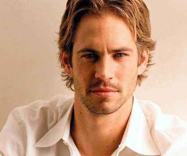 保罗沃克车祸后脸被劈成两半全身遗体照 是速度与激情几走的拍完速7了吗