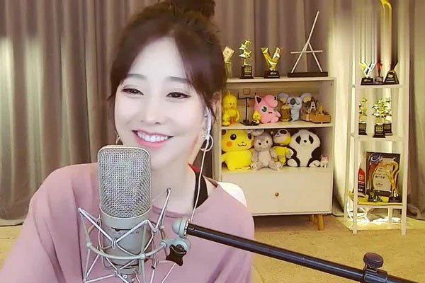 ����Ī��ʵ���� 150��Ⱥ������Ī����1.5���������