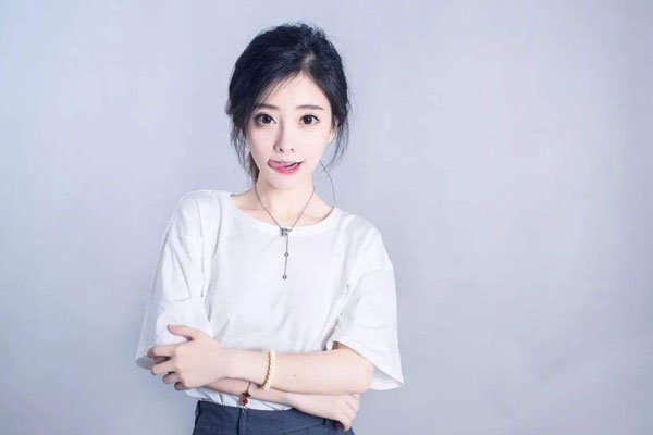 ����Ī��ʵ���� 150��Ⱥ������Ī����1.5���������