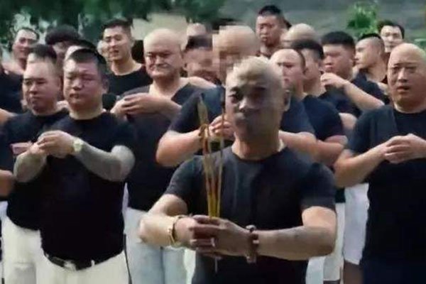 ���ڿ��ֵ�һ�����찲���� �찲�����˷�ʲô����