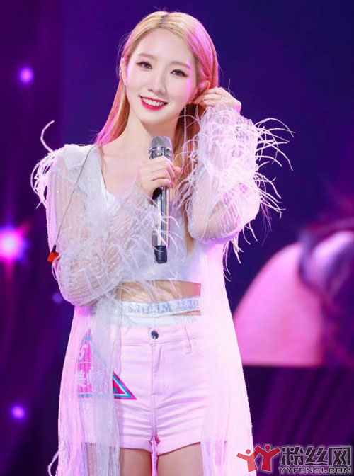 创造101孟美岐黑历史大量曝光 初中就被包养改年龄改学历