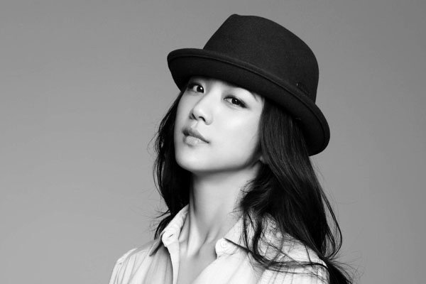 ��½�Ĺ�����������Ů �벻����Ѹδ�����������Ƭ��