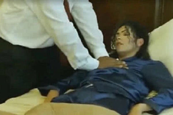 ���˶��ܿ�ѷ�������� �˵ľ����м��������Ĵ���ע��