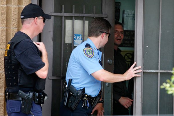 ���˶��ܿ�ѷ�������� �˵ľ����м��������Ĵ���ע��