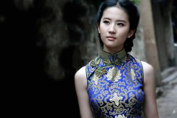 看刘亦菲就兴奋了的照片 仙气萝莉性感你喜欢哪款