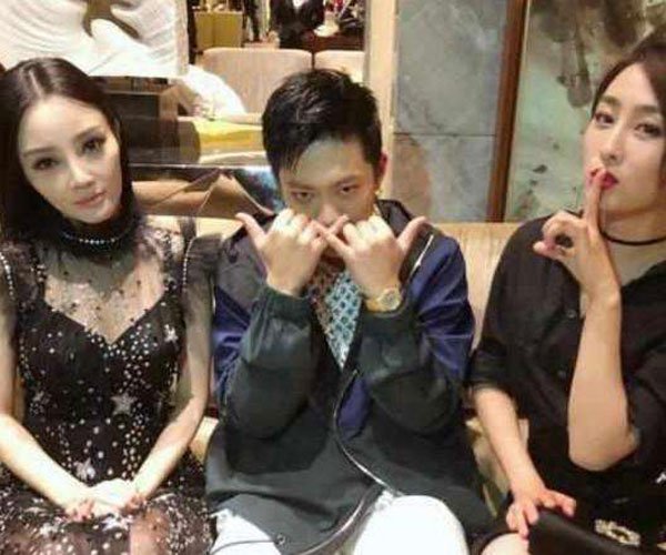 ��С贺�PGone������Ƶ�¼� ������Ů���ٺ�Ҳ��Ҫ����