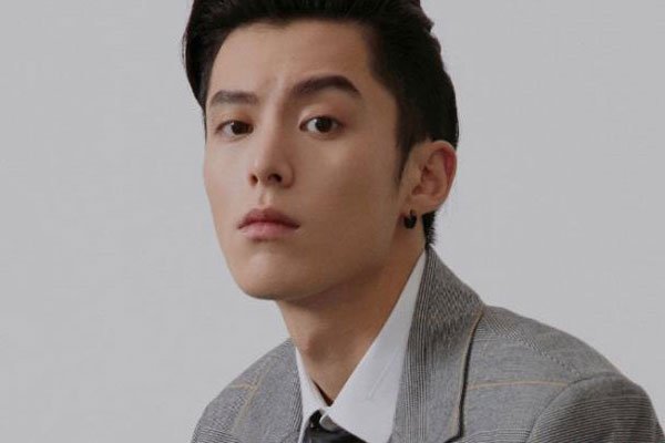 �����Ů������Ƭ ��û�������ع������ǲ������ô