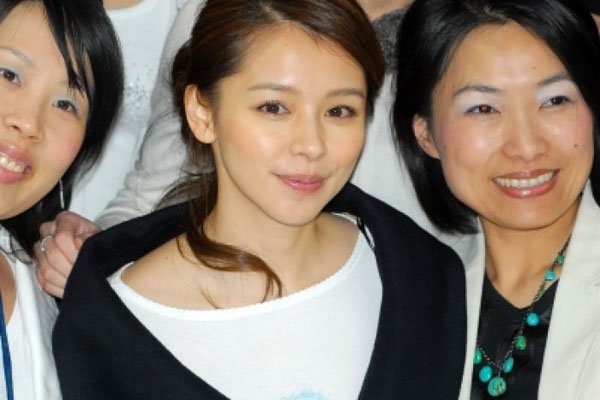 徐若瑄三级片 参加内地综艺多了又开始说自己是中国人了