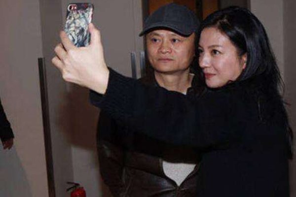 ����˵Ů������ѩ�� ���Ƶ�ҥ�����������