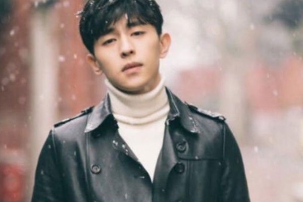 邓伦的女朋友是谁 前女友设计他不谈恋爱