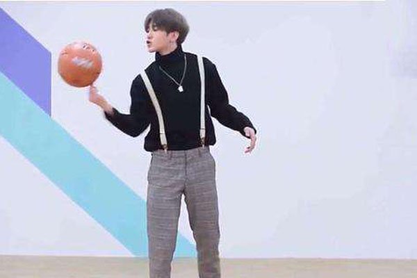 ��������������ƵΪʲô��ô�� ���Ǻ����ıȽ϶�