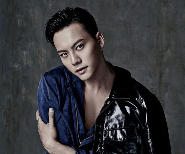 陈伟霆教彭昱畅的健身动作 效果怎么样彭昱畅是一个自律的人吗