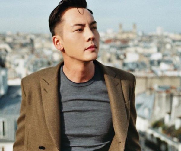 陈伟霆教彭昱畅的健身动作 效果怎么样彭昱畅是一个自律的人吗