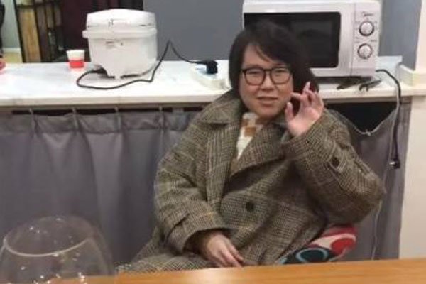 ����ʦ���е�Ů�� ����ָ�Ĵ�θ��ȷʵ�����