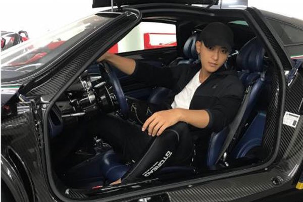 黄子韬家里真的有钱吗 看他生活环境跟观众哭穷