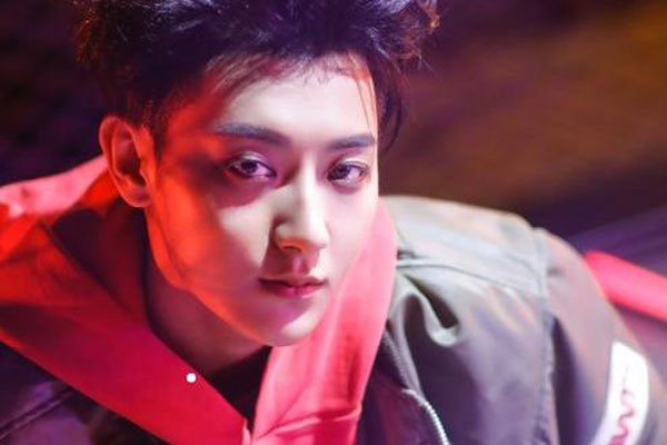 黄子韬家里真的有钱吗 看他生活环境跟观众哭穷