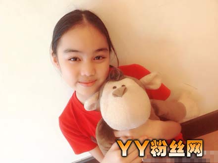 中国新声代汤晶锦资料 童声天籁汤晶锦演绎天亮了唱哭谭维维