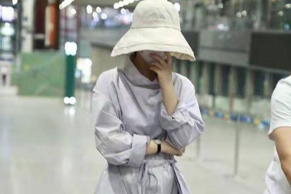 ĪС��Ԥ������ӱ���� Ԥ�Ե����ж�׼����˭������ǹ